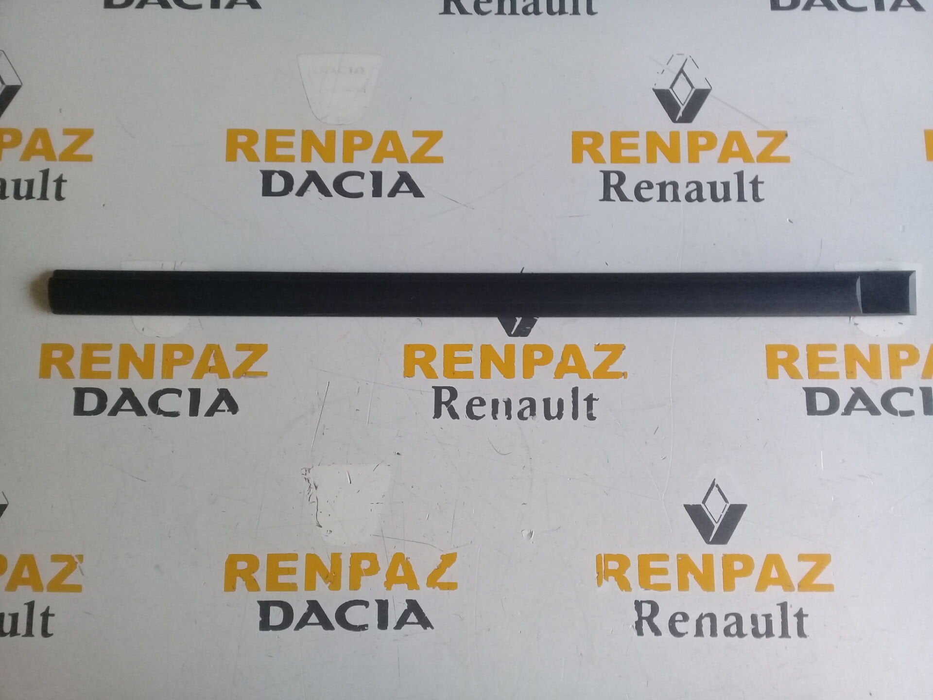 Renault 12 Toros Sol Ön Kapı Bandı 7702188521