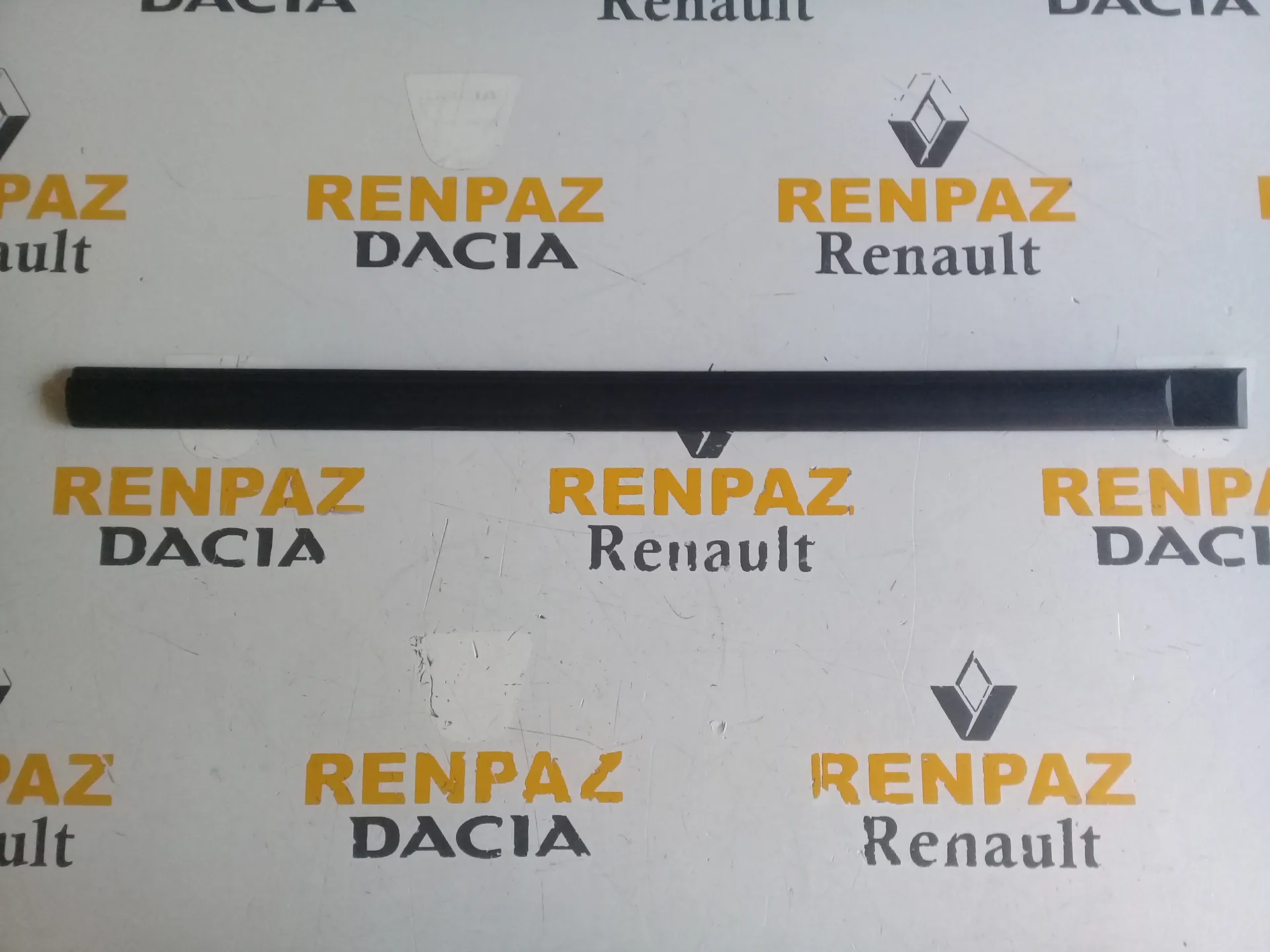 Renault 12 Toros Sol Ön Kapı Bandı 7702188521